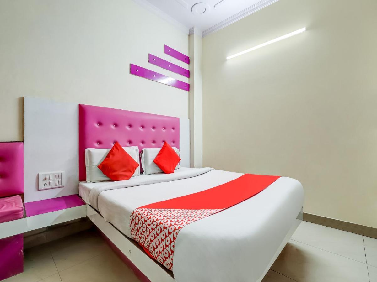 Oyo 75948 Hotel Tushar Continental Neu-Delhi Exterior foto